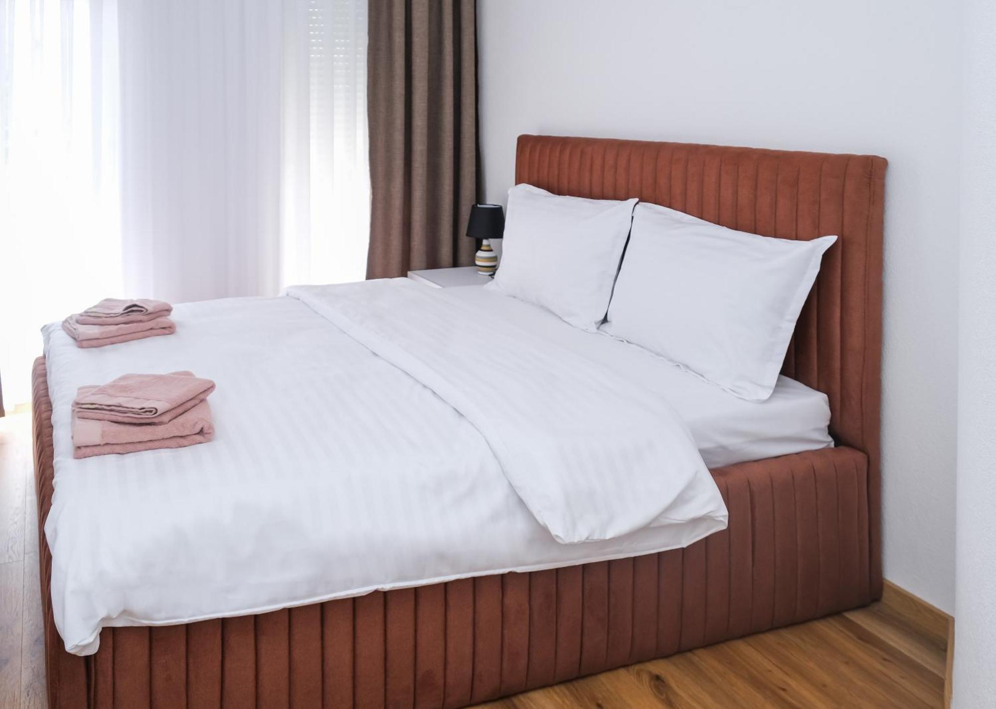 Nest Apartments Gjakova Экстерьер фото