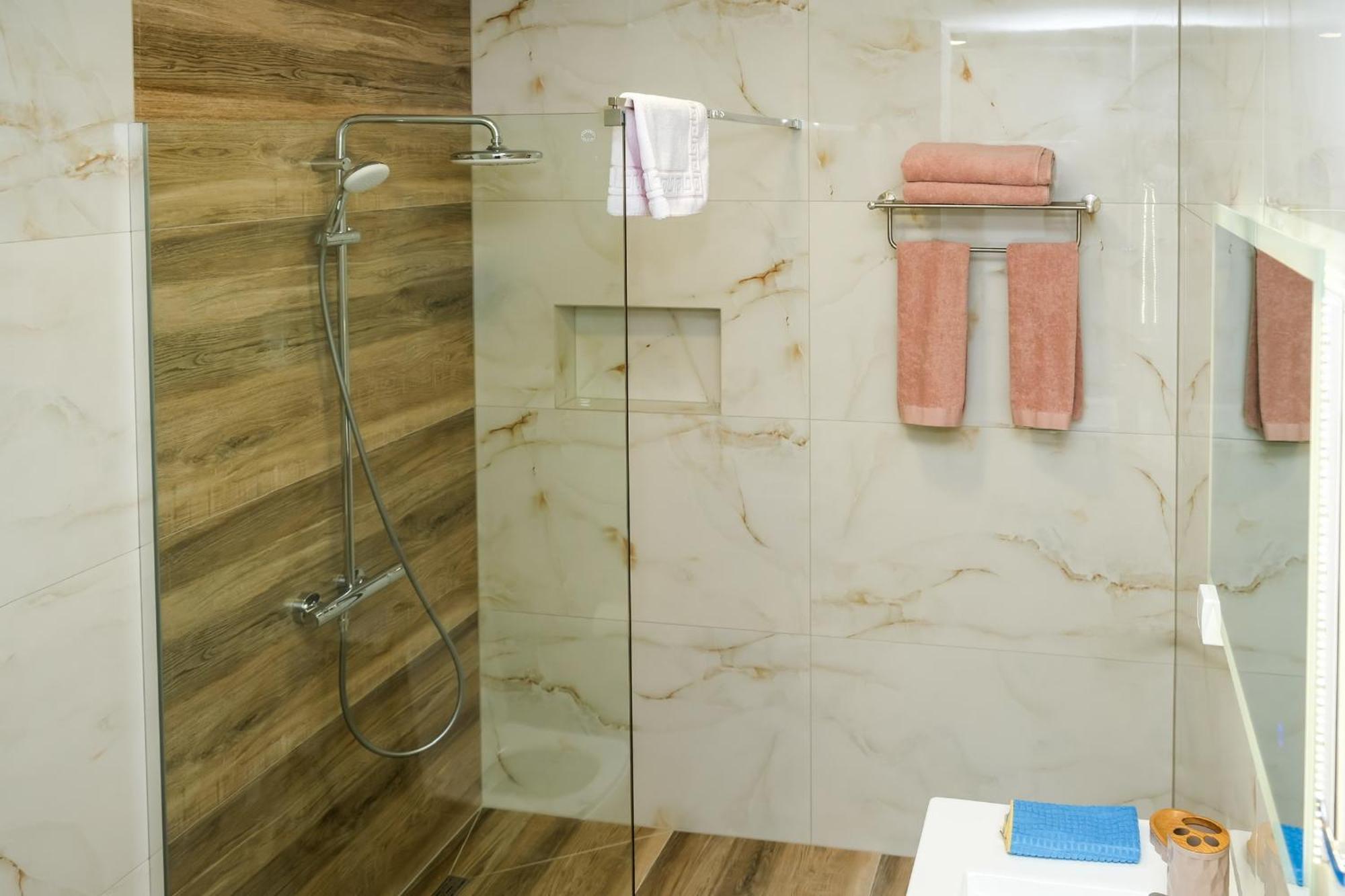 Nest Apartments Gjakova Экстерьер фото