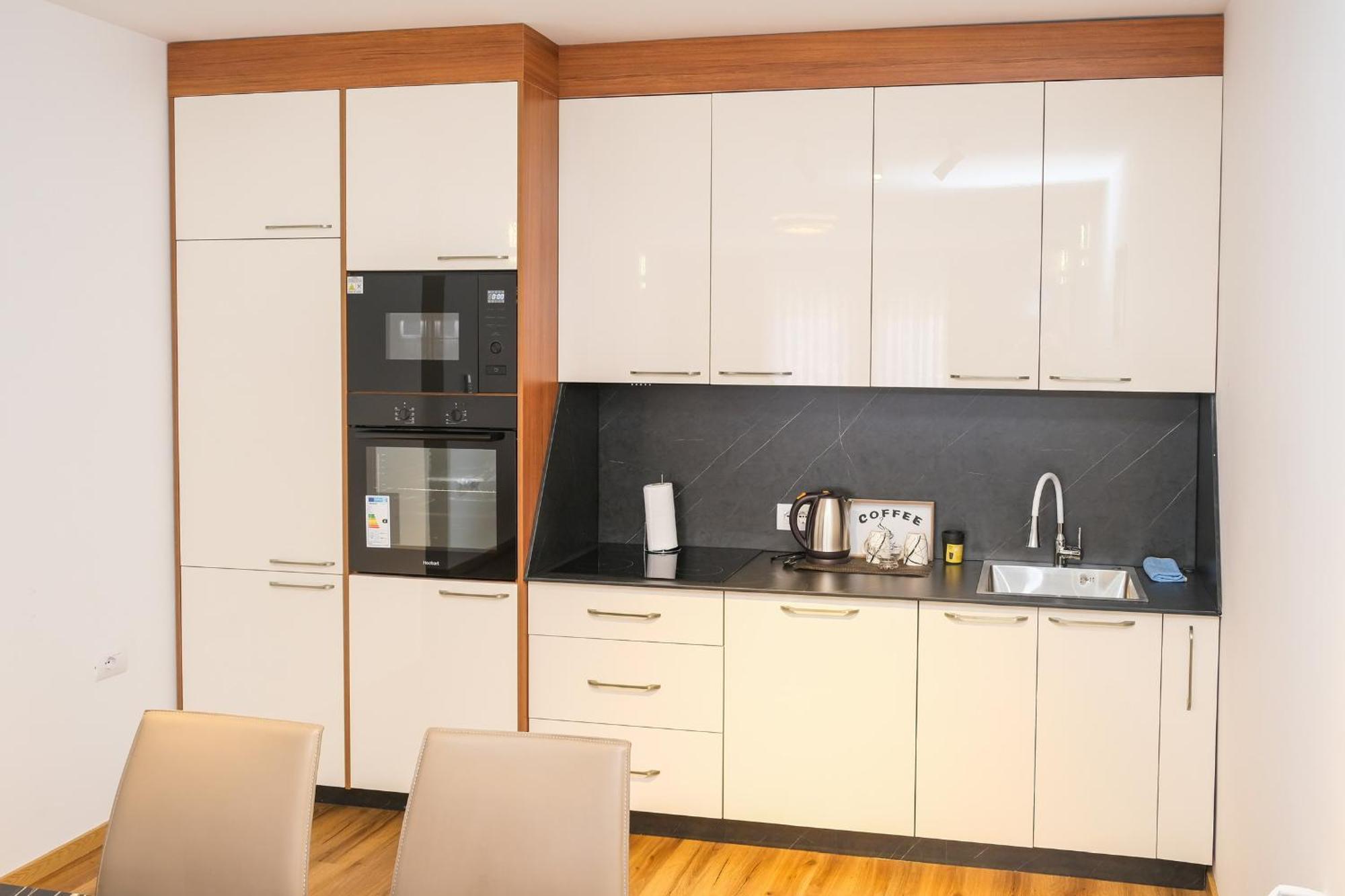 Nest Apartments Gjakova Экстерьер фото