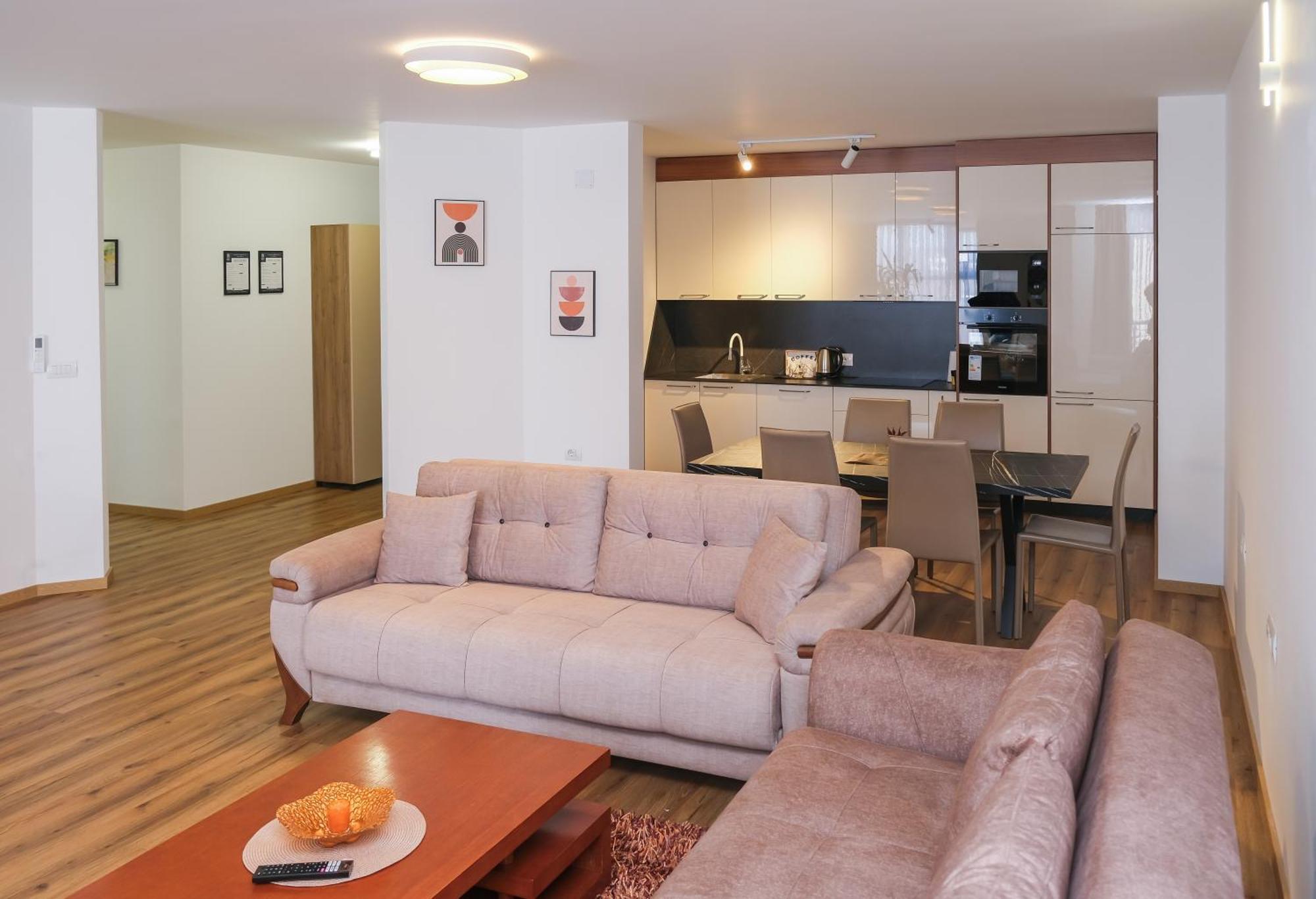 Nest Apartments Gjakova Экстерьер фото
