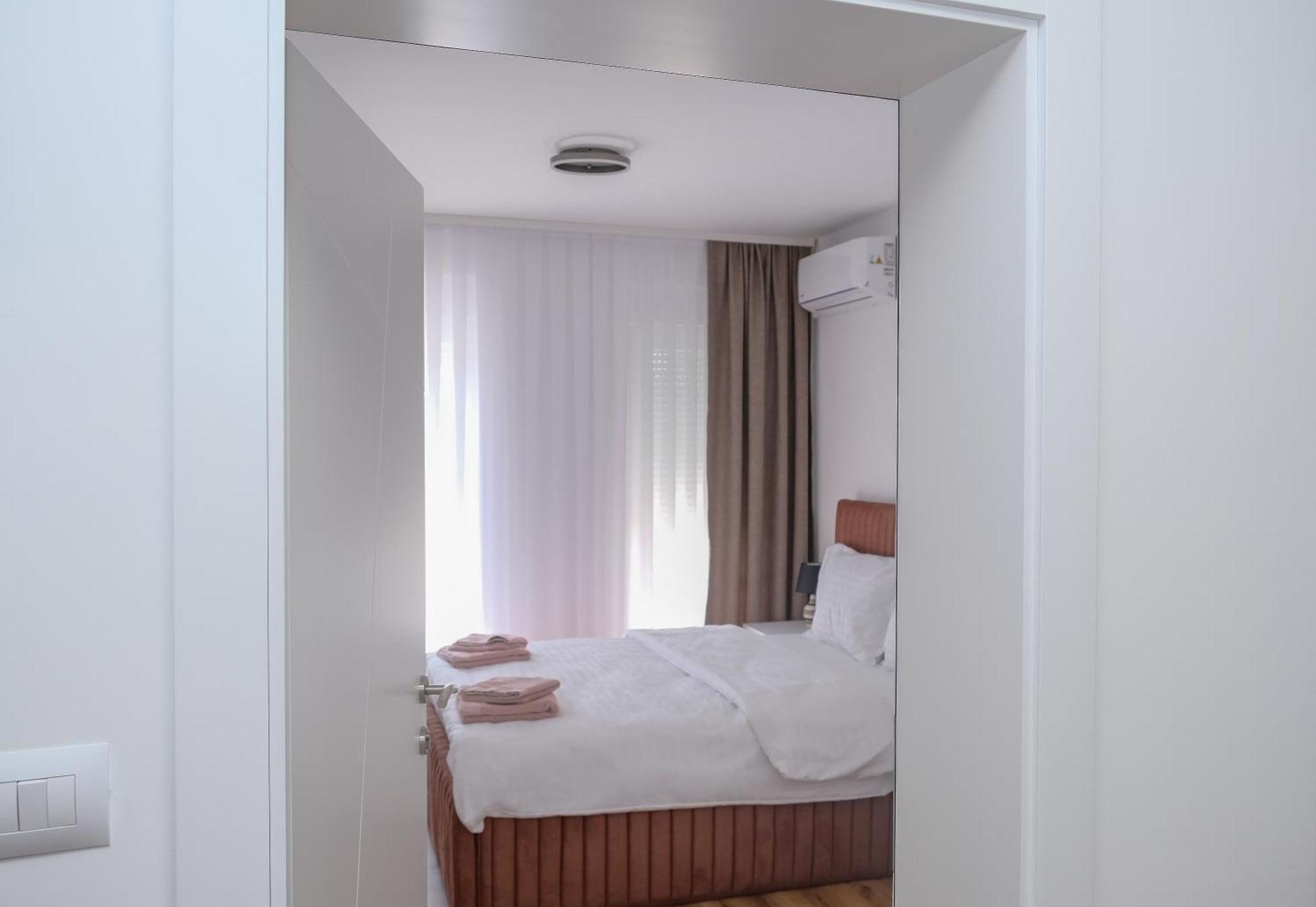 Nest Apartments Gjakova Экстерьер фото